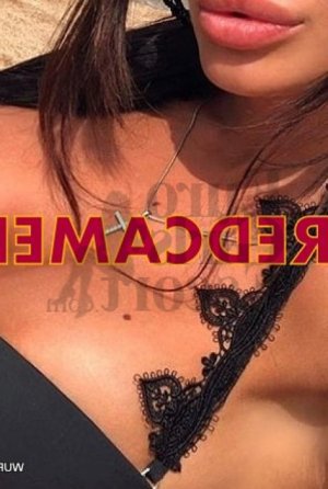 Narimene busty live escort in Middletown and meet for sex